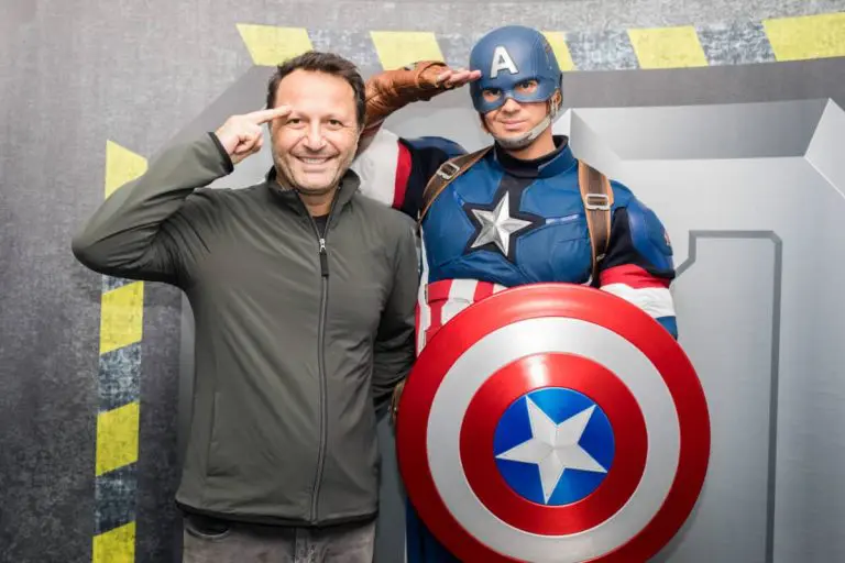 Arthur en mode Avengers, à Disneyland Paris