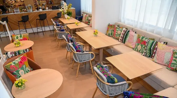 croisette-beach-hotel-cannes-1-w-Luxetentations.fr