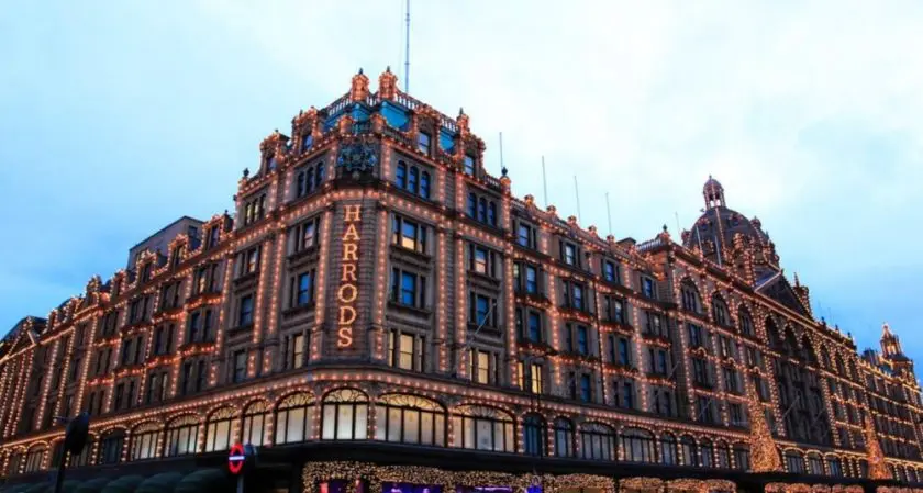 Harrods fête ses 185 ans sur les bords de la Tamise