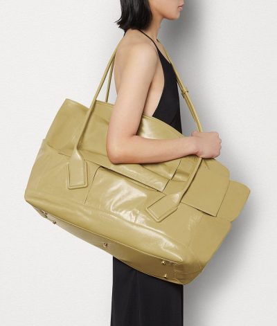 Bottega Veneta, le bag "Arco Slouch" XXL