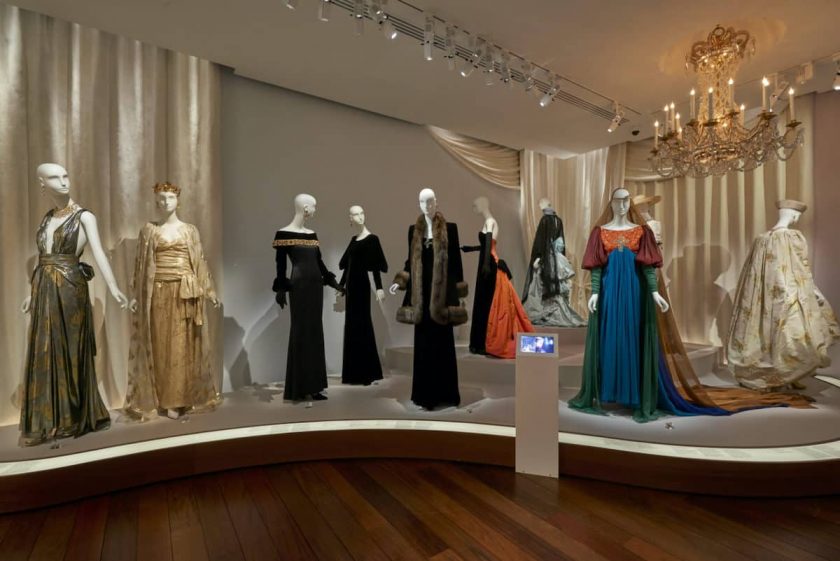 Yves Saint-Laurent, l'hymne à la haute couture, à Lyon