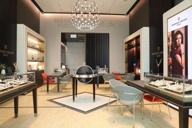 Frédérique Constant ouvre une 1ère boutique au Qatar