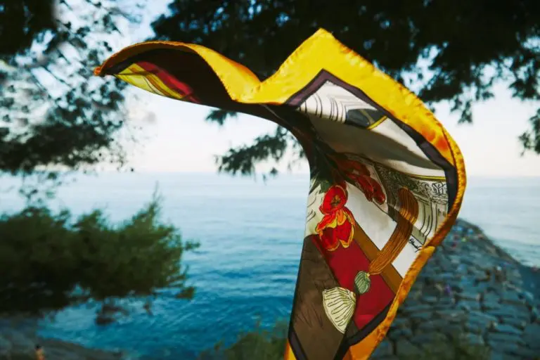 Headscarves from the sea