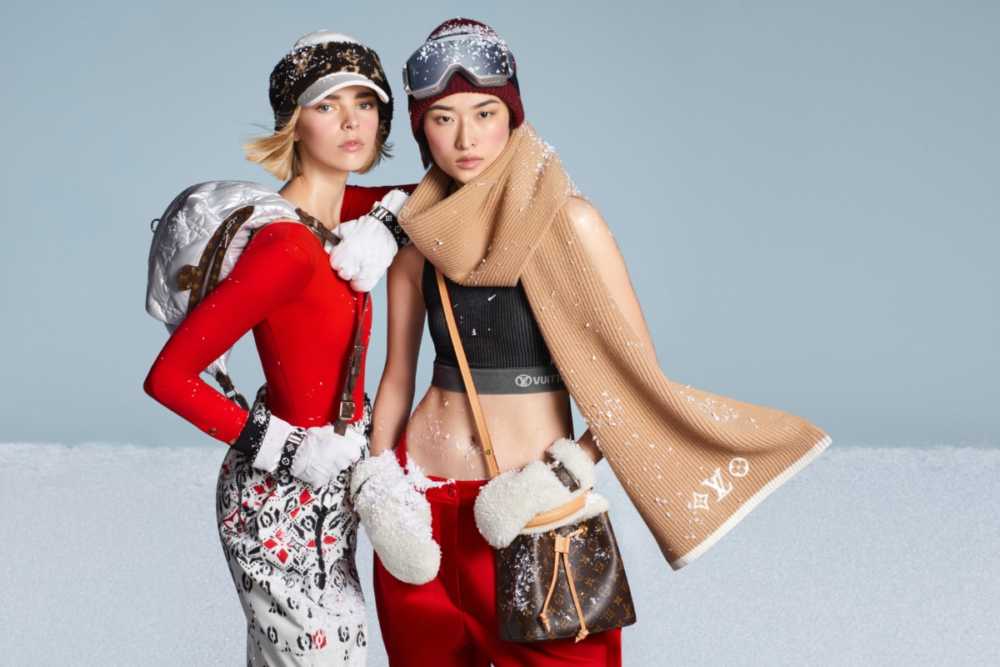 Pull cachemire et jupe zippée Louis Vuitton LV Ski