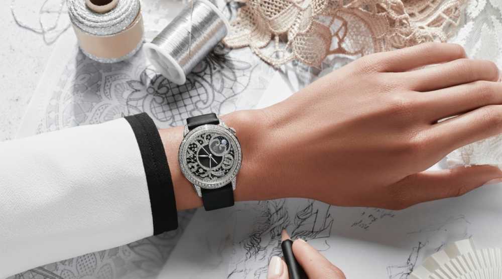 Montre Vacheron présentée sur poignet