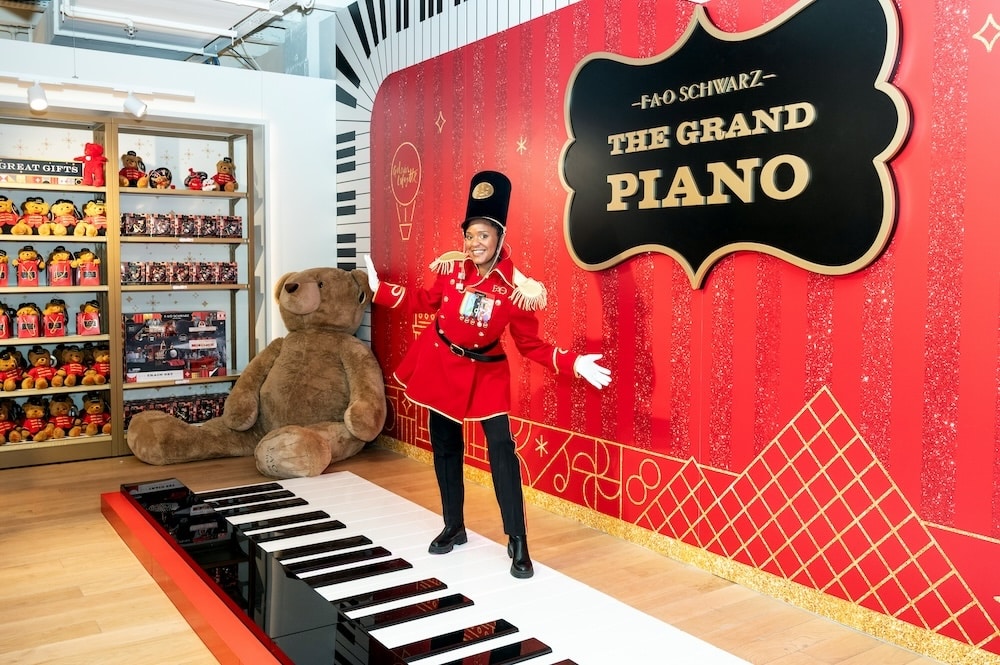 Fao Schwarz toy soldier