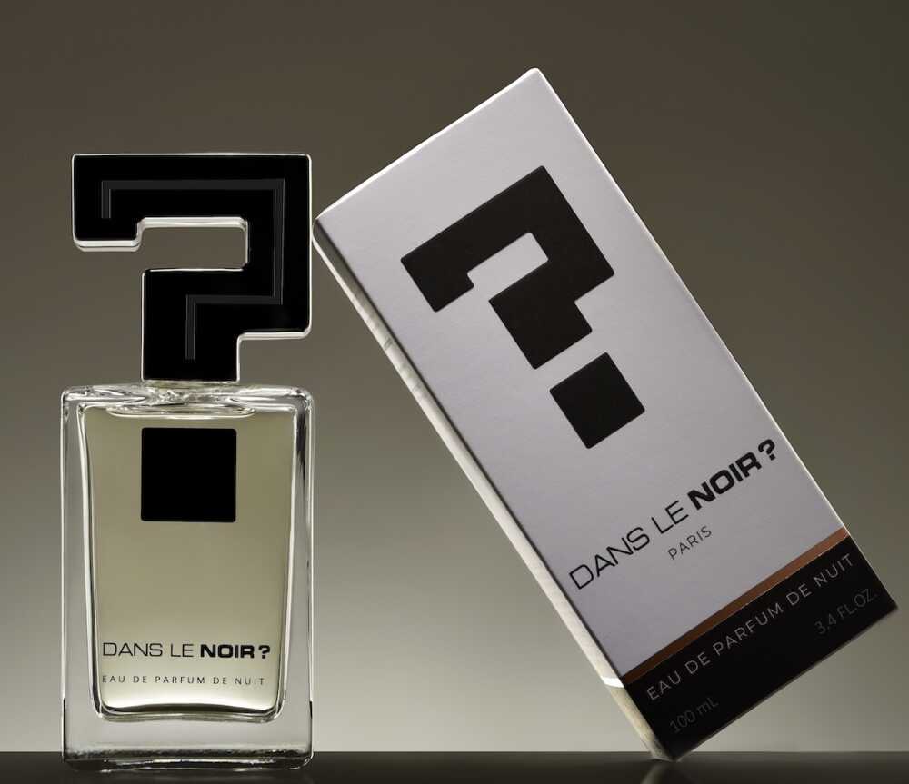 Dans le Noir parfum flacon et étui