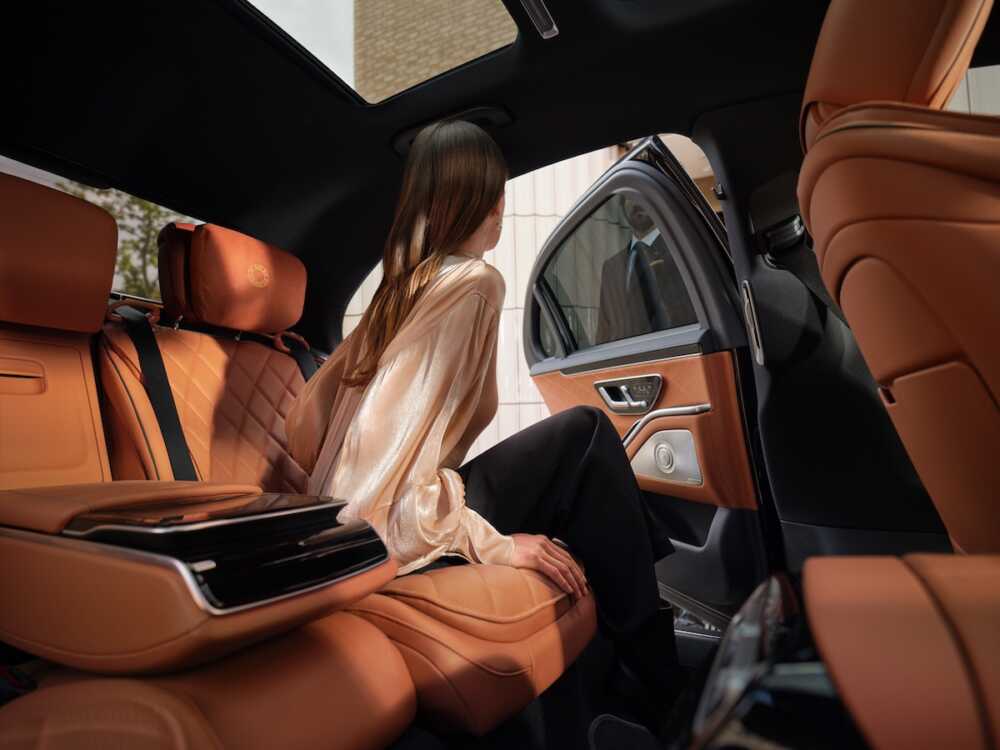 Wheely Card Concierge
