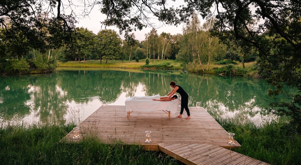 Les Bordes Estate massage