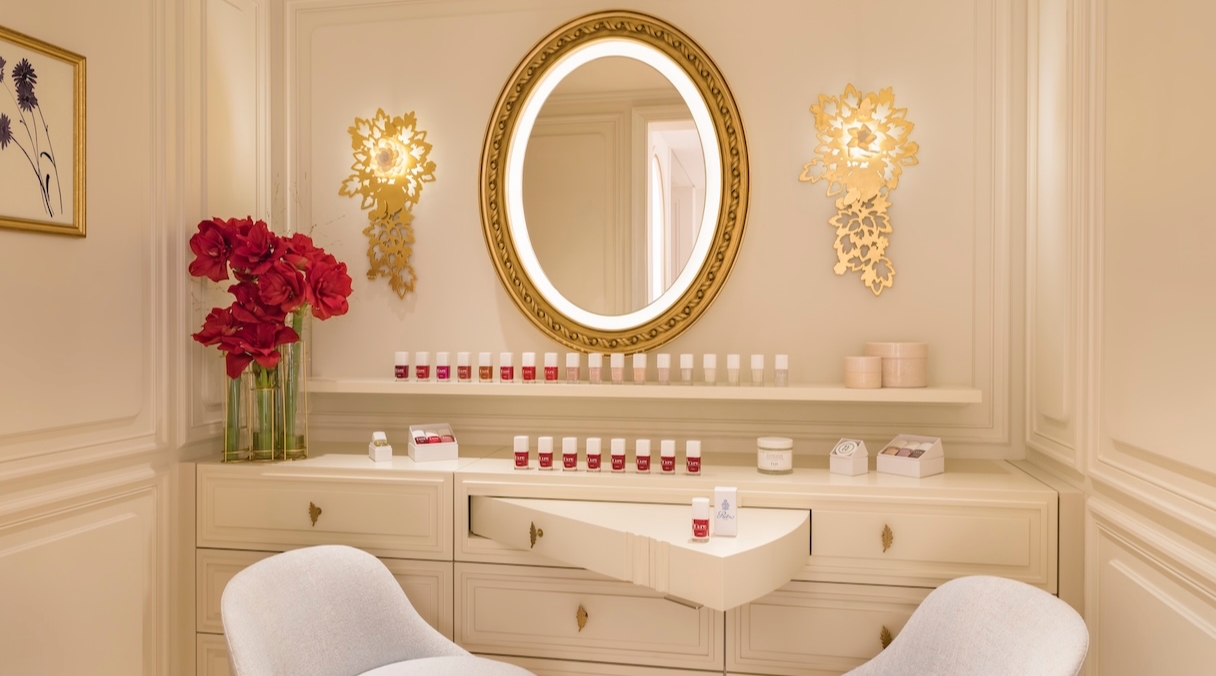 Ritz Club &amp; Spa : un Nail Bar pour une manucure  5 étoiles