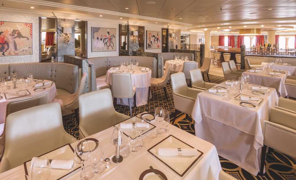 Queen Mary 2 restaurant