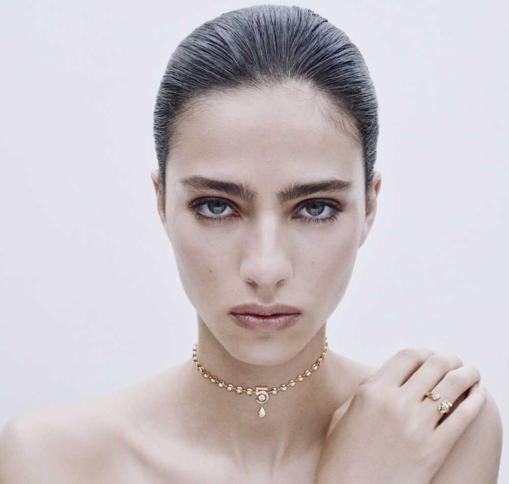 Collier N°5 Chanel