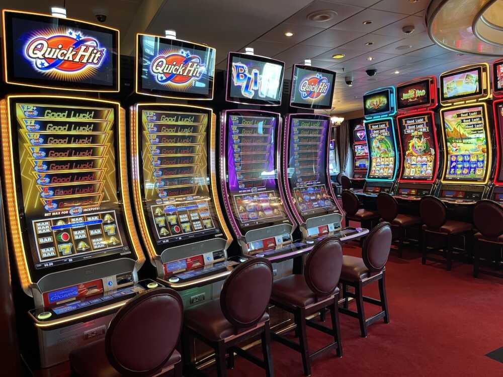 Queen Mary 2 casino