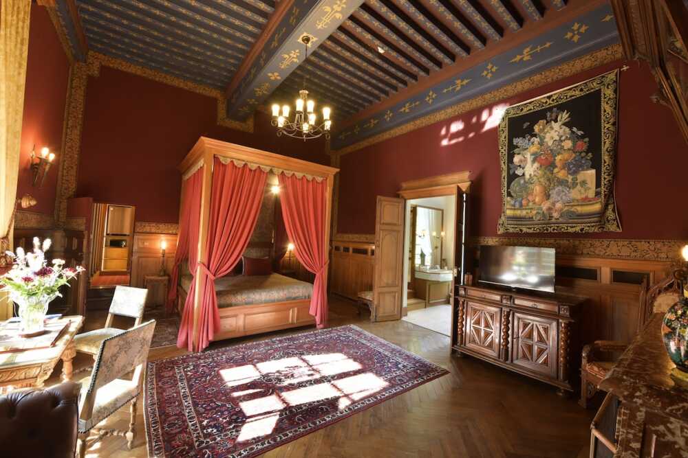 Château de Vault-de-Lugny chambre du Roy