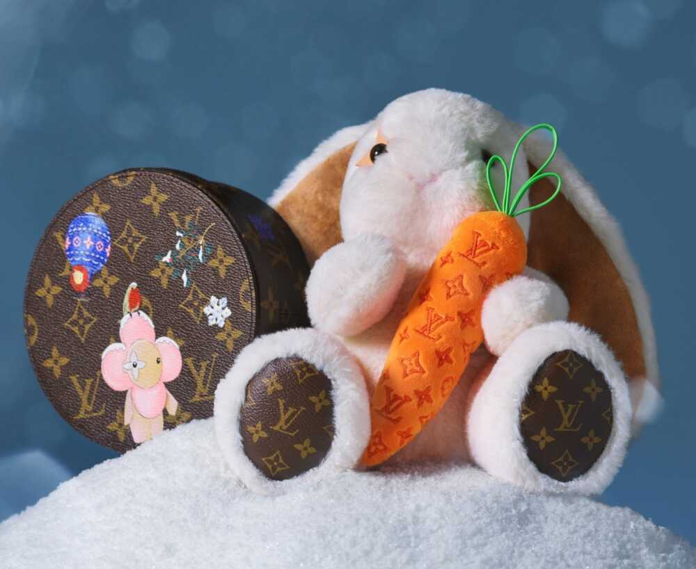 Vivienne Winter Holiday le lapin et la boîte Eugénie