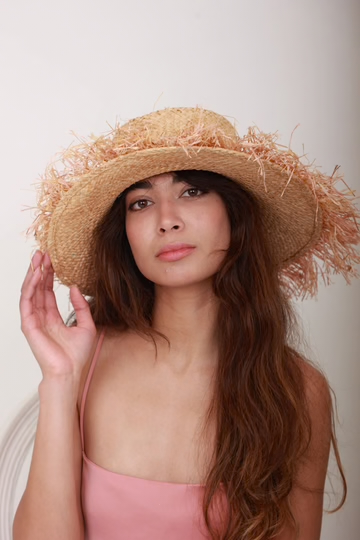 Mira Belle