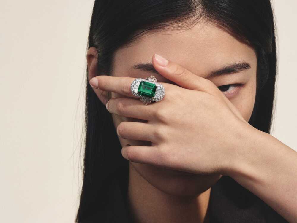 Chanel Signes émeraude