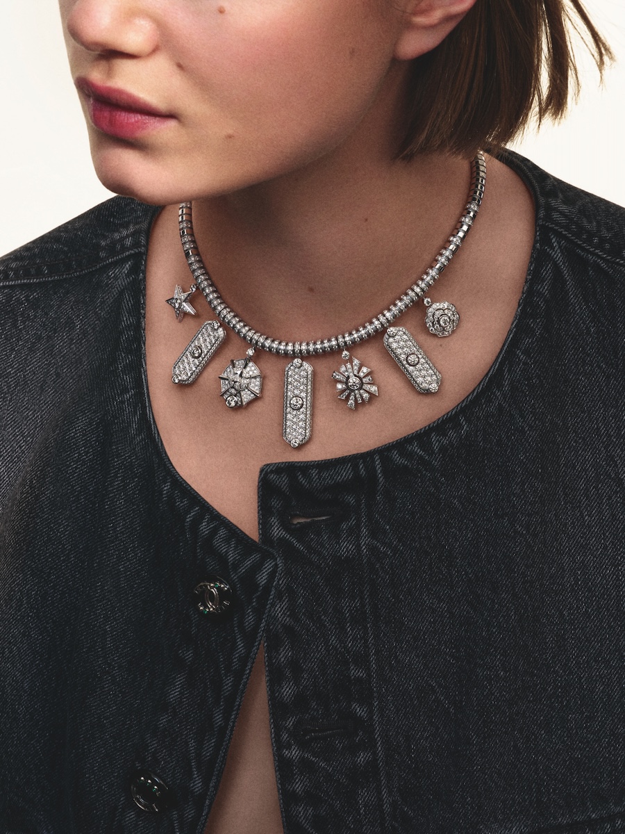 Chanel Signes collier diamants