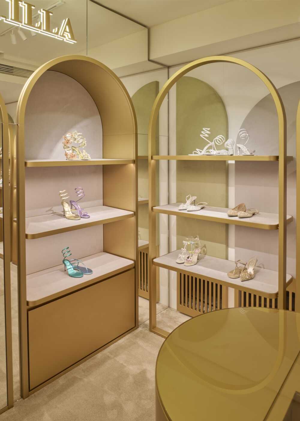 souliers au Printemps Haussmann boutique