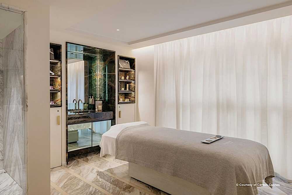 Le C Club Spa du Carlton