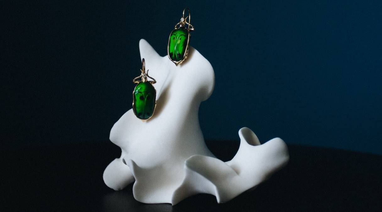Cosmic Guardians, le scarabée qui se transforme en bijoux